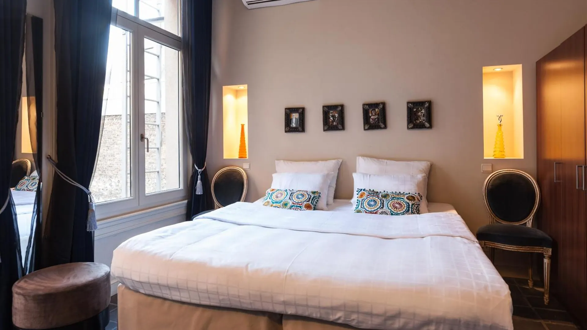 Hotel Diamonds And Pearls Anversa 2*,  Belgio