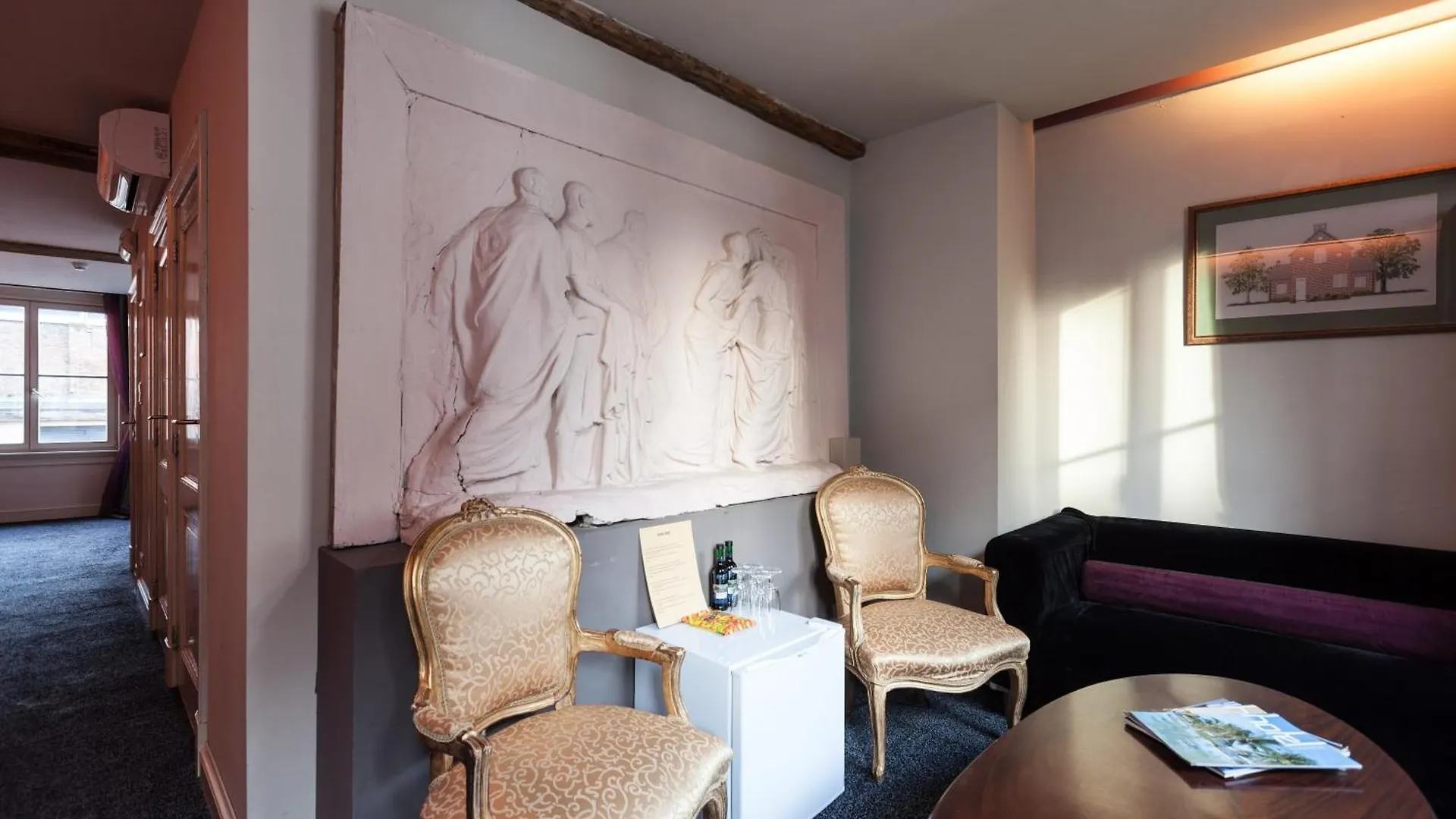 Hotel Diamonds And Pearls Anversa