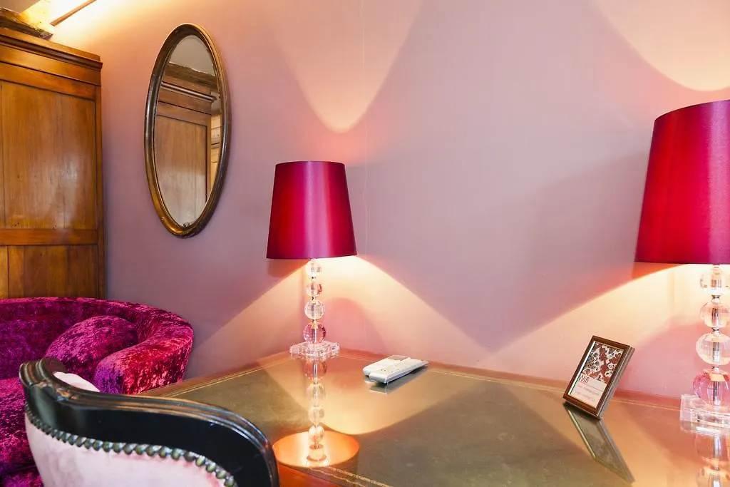 **  Hotel Diamonds And Pearls Antwerp Belgium