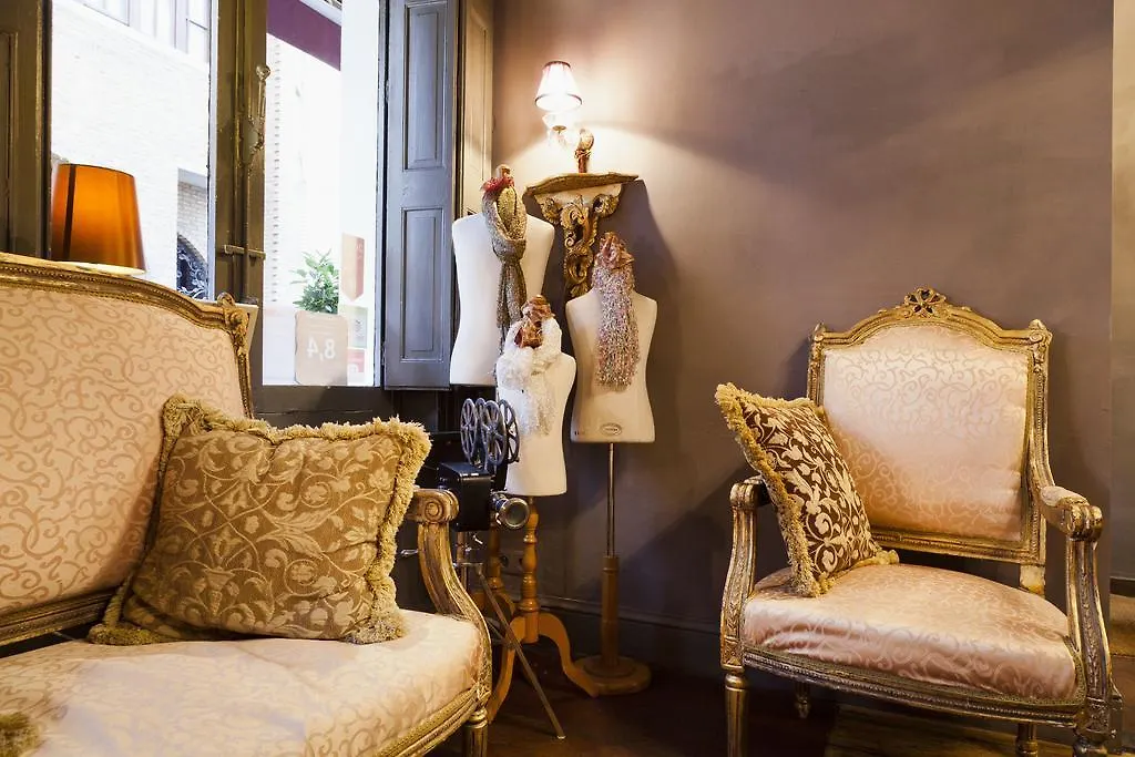 Hotel Diamonds And Pearls Antwerp Belgium
