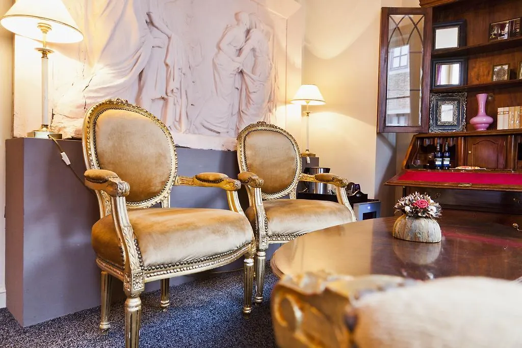 Hotel Diamonds And Pearls Antwerp