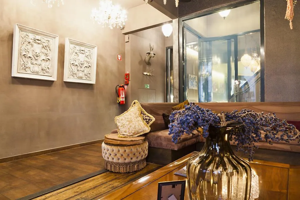 Hotel Diamonds And Pearls Antwerp