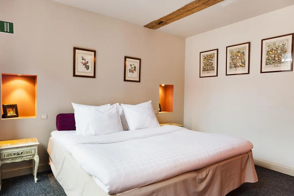 Hotel Diamonds And Pearls Antwerp